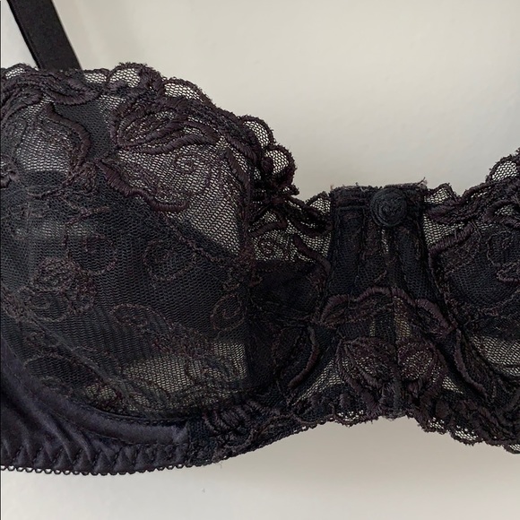 Black Lace Balconette Bra - Picture 2 of 4